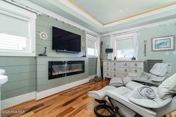 $2,585,000 | 227 Back Street, Newport, NC 28570