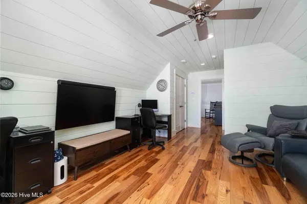 $2,585,000 | 227 Back Street, Newport, NC 28570