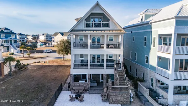 $2,585,000 | 227 Back Street, Newport, NC 28570