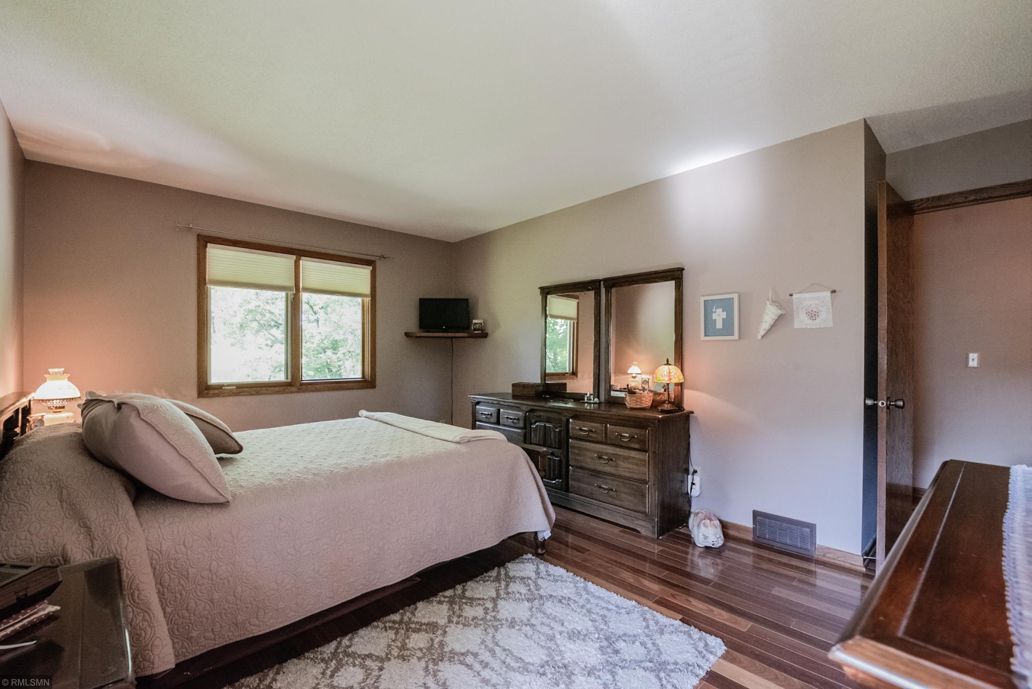 10354 Morris Road Bloomington, MN 55437 - Photo 27 of 32 Gallery Image 27