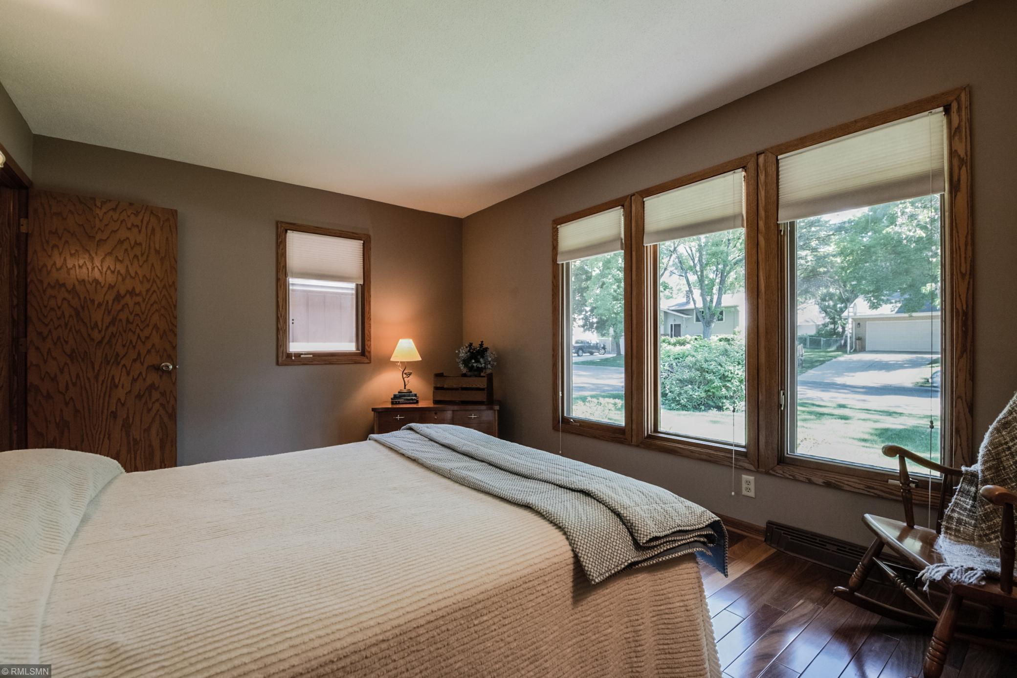 10354 Morris Road Bloomington, MN 55437 - Photo 9 of 32 Gallery Image 9