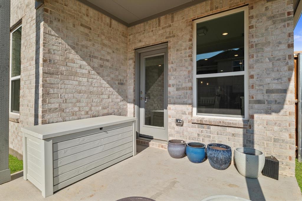 4001 Maida Road McKinney, TX 75071 - Photo 34 of 36 a view of entryway and hall