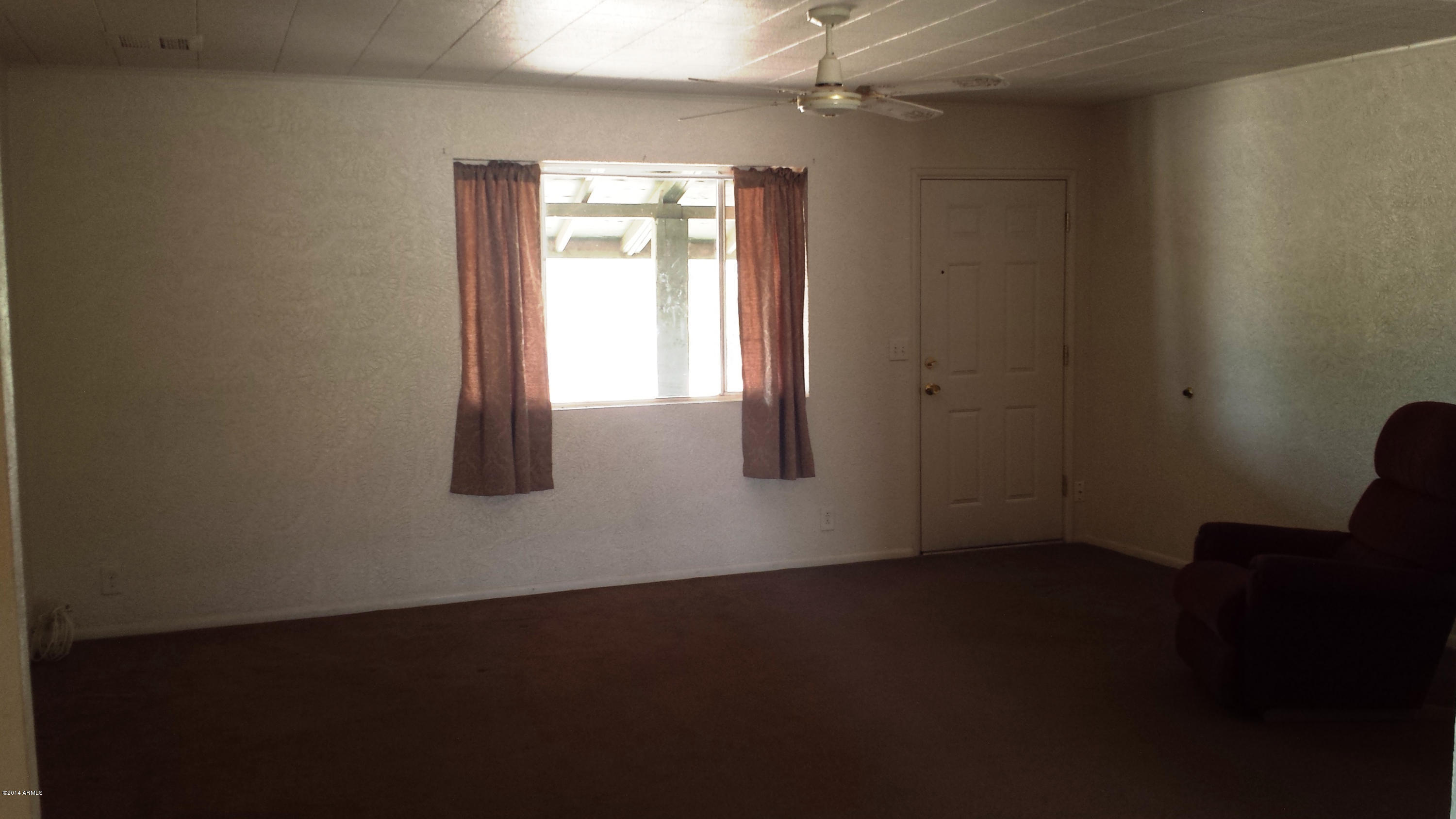 575 South Tomahawk Road Apache Junction, AZ 85119 - Photo 4 of 20 Large Family room