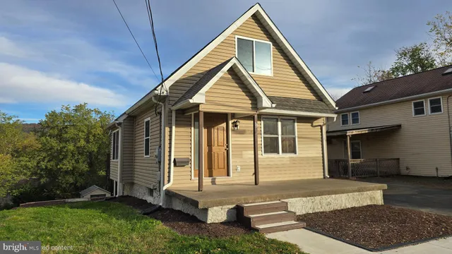 $195,000 | 13 East Shady Lane, Enola, PA 17025