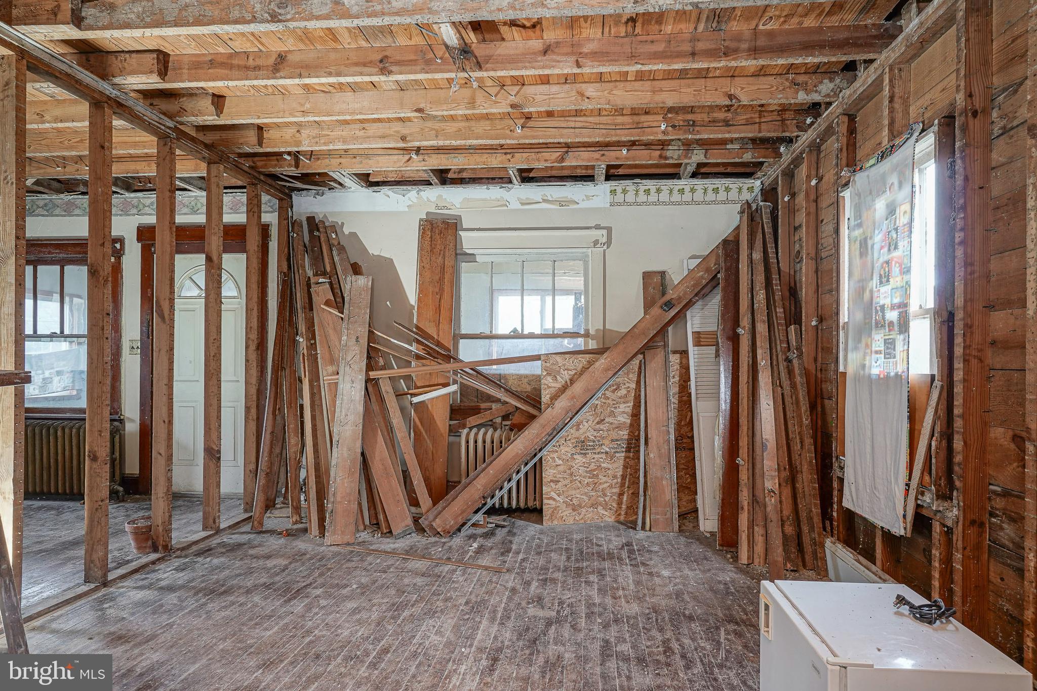 4 Oak Street Salem, NJ 08079 - Photo 22 of 34 a view of an entryway with staircase