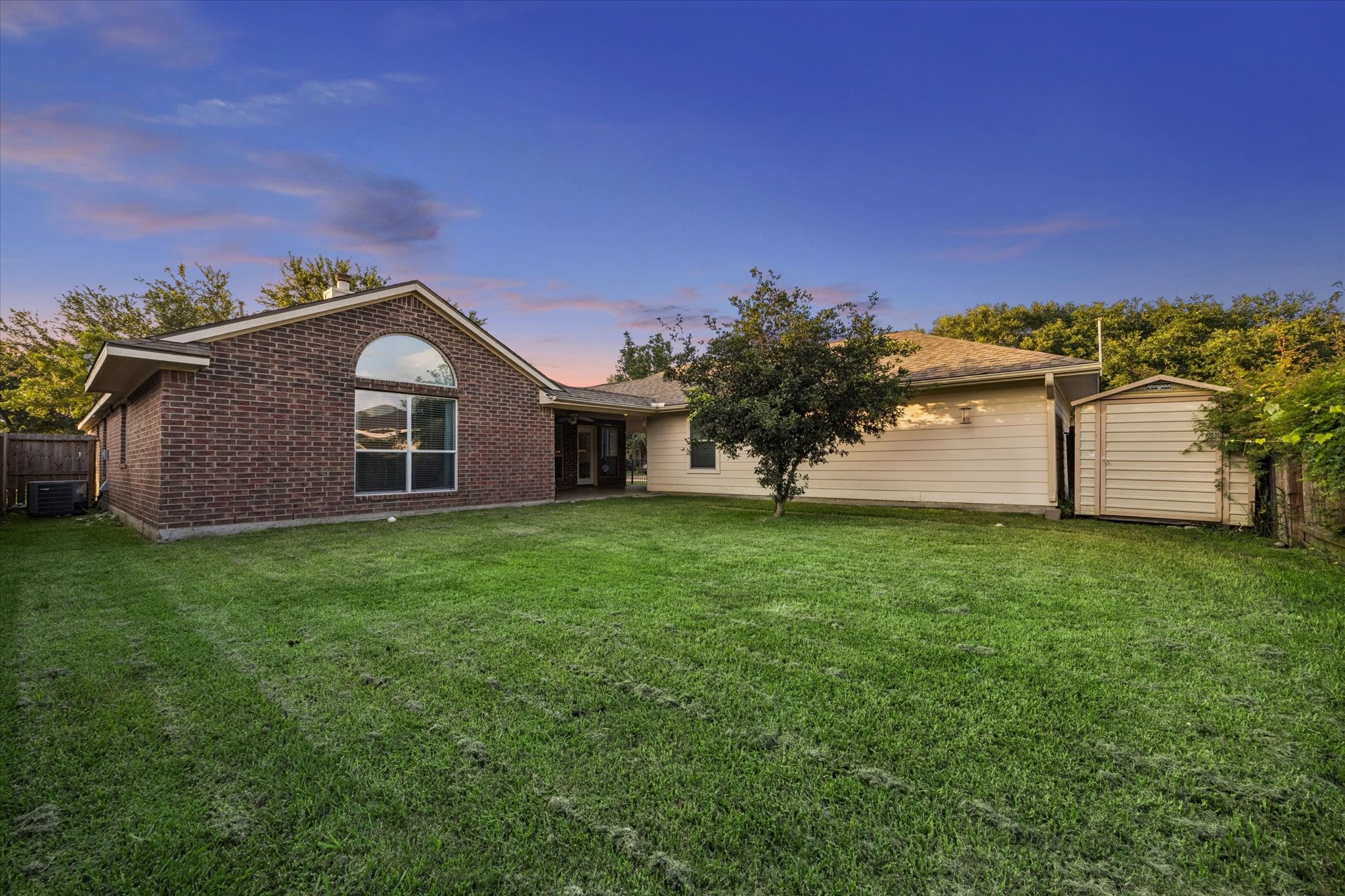 2450 Sullivan Lane Dickinson, TX 77539 - Photo 17 of 18