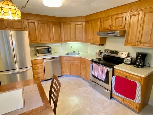 $3,900 | 224 Park Street, Unit C2, Stoneham, MA 02180