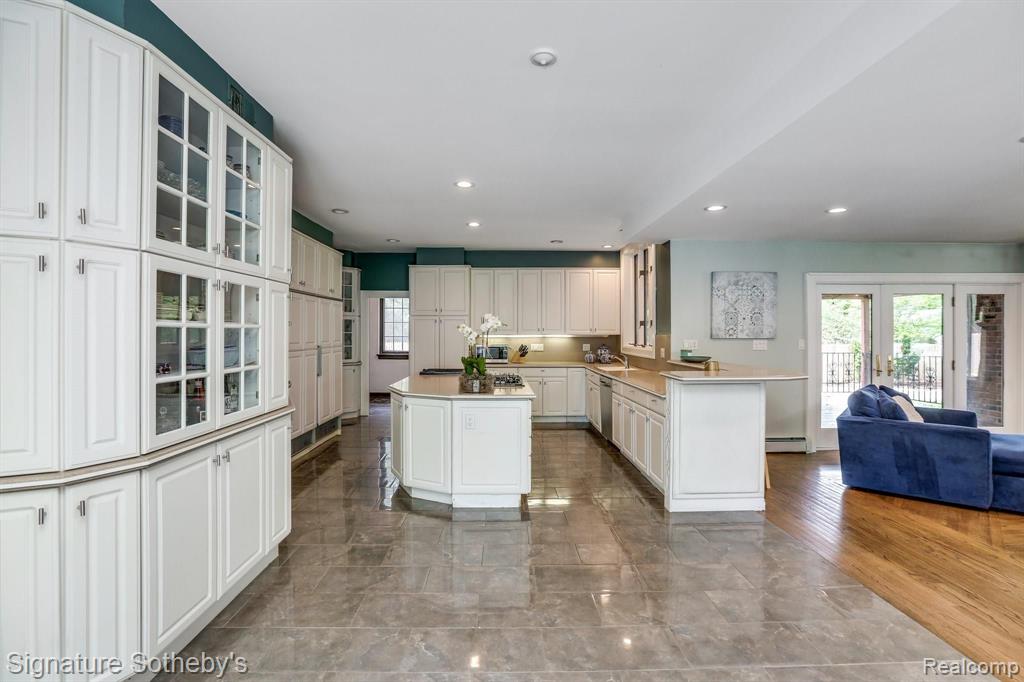 110 Cloverly Road Grosse Pointe Farms, MI 48236 - Photo 19 of 58