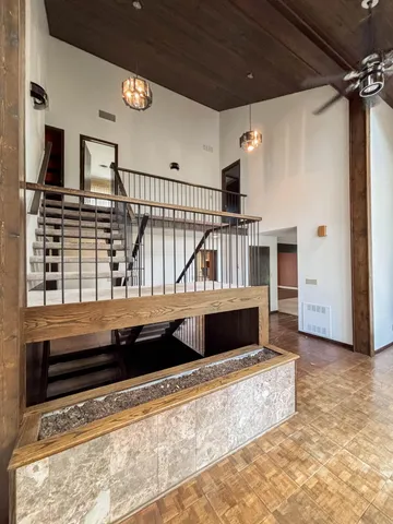 $710,000 | 1014 140th Avenue, Slayton, MN 56172