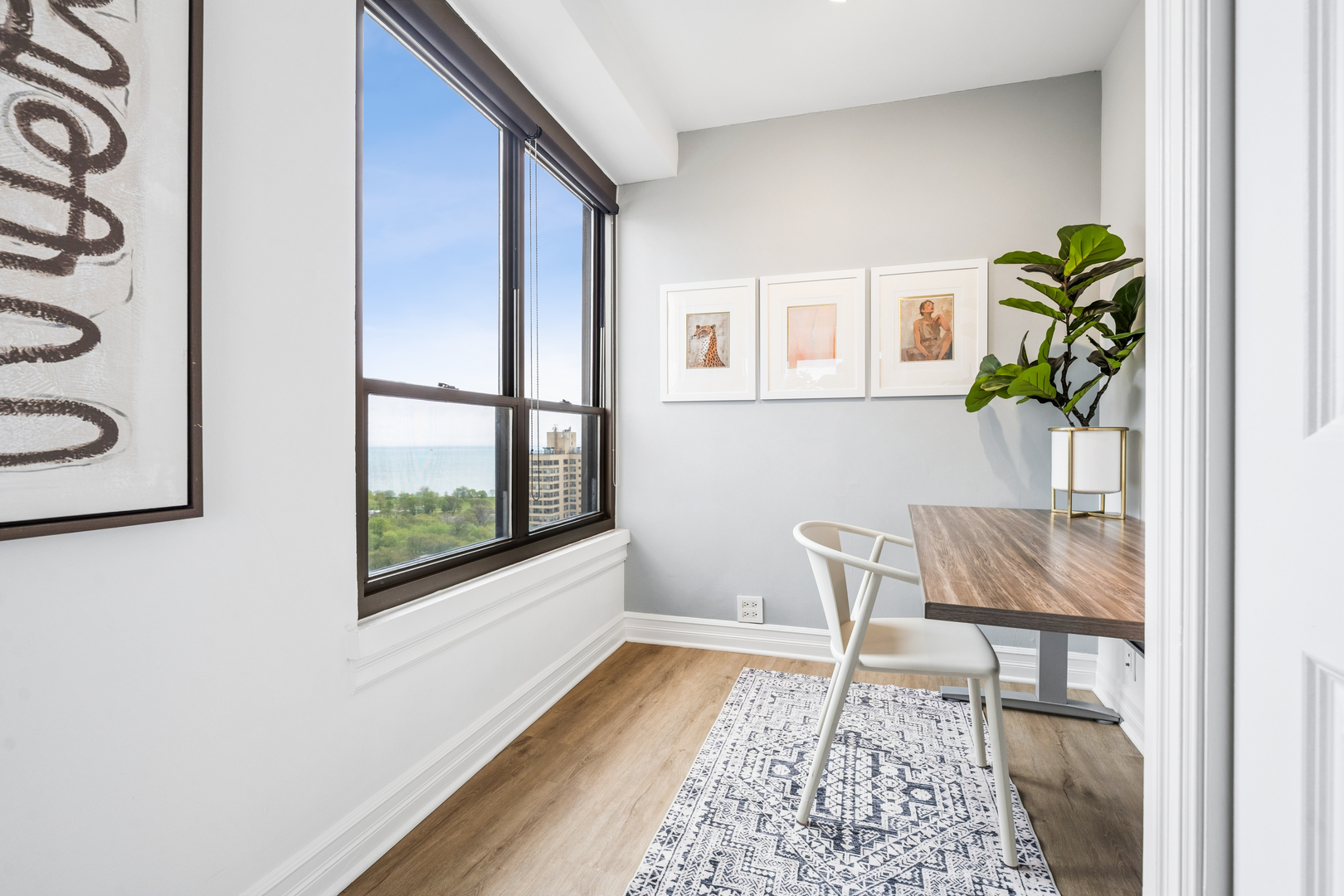 2930 North Sheridan Road, Unit 2106 Chicago, IL 60657 - Photo 11 of 35