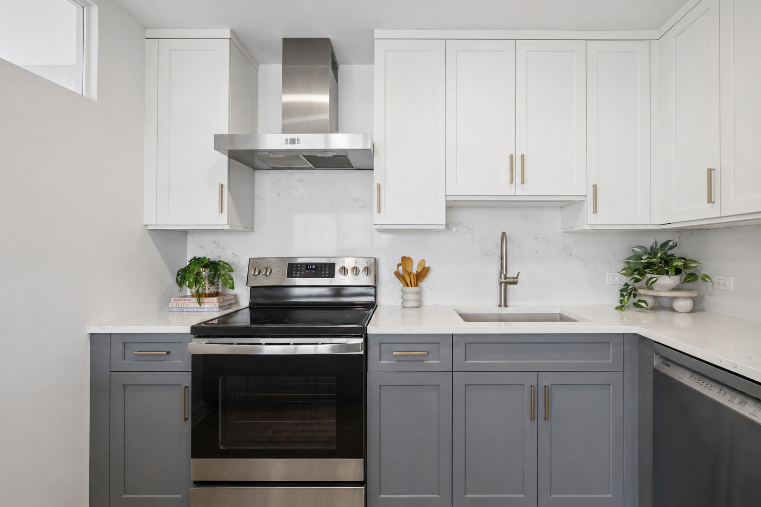 2930 North Sheridan Road, Unit 2106 Chicago, IL 60657 - Photo 17 of 35