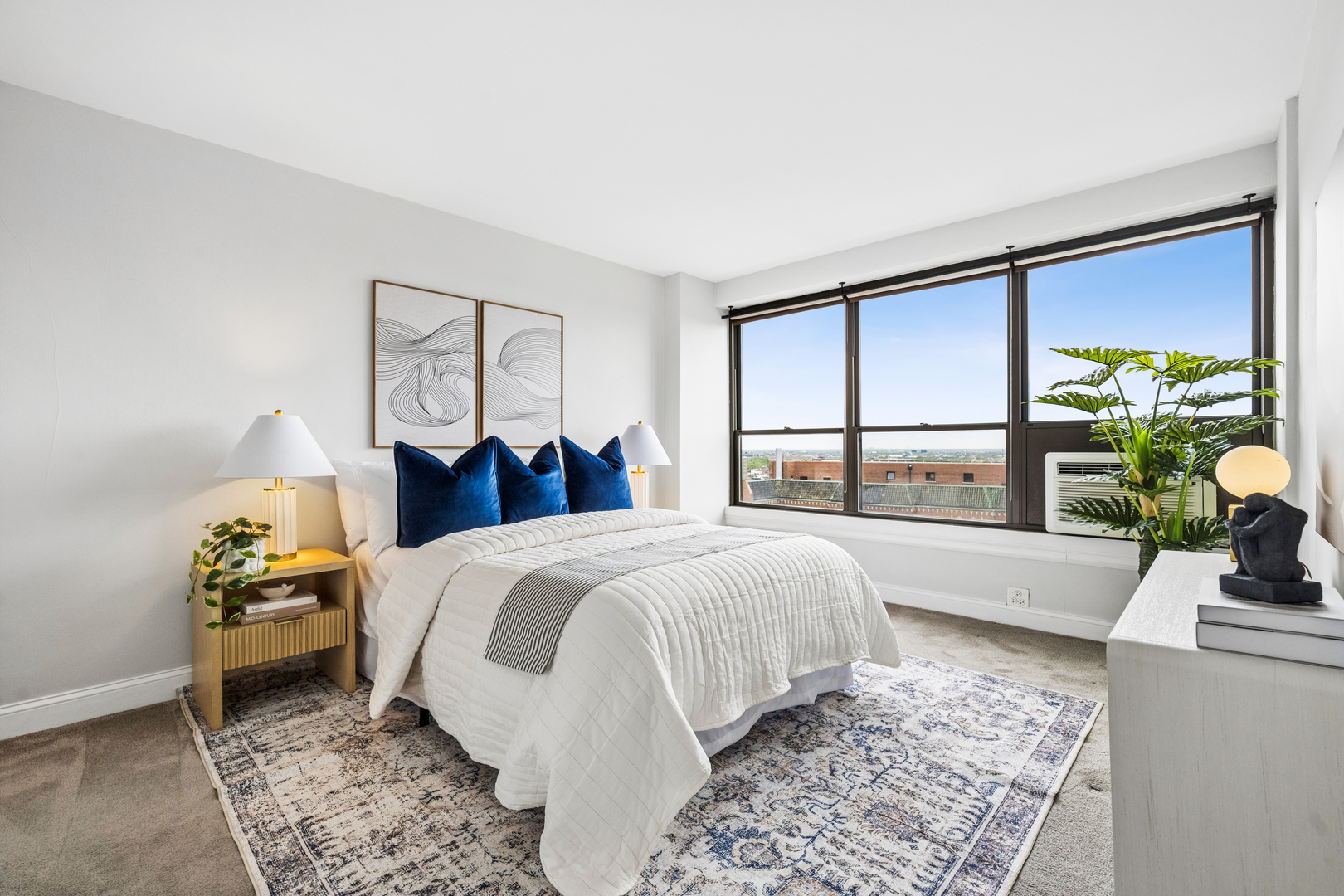 2930 North Sheridan Road, Unit 2106 Chicago, IL 60657 - Photo 20 of 35
