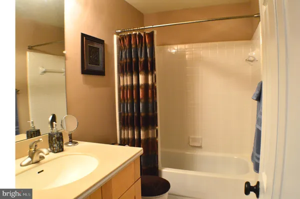 $3,500 | 7027 Bentley Mill Place, Alexandria, VA 22315