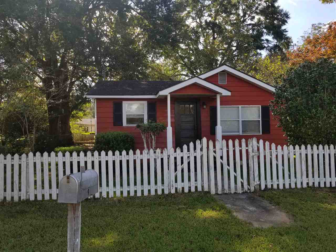 519 West Section Avenue Foley, AL 36535 - Photo 2 of 13