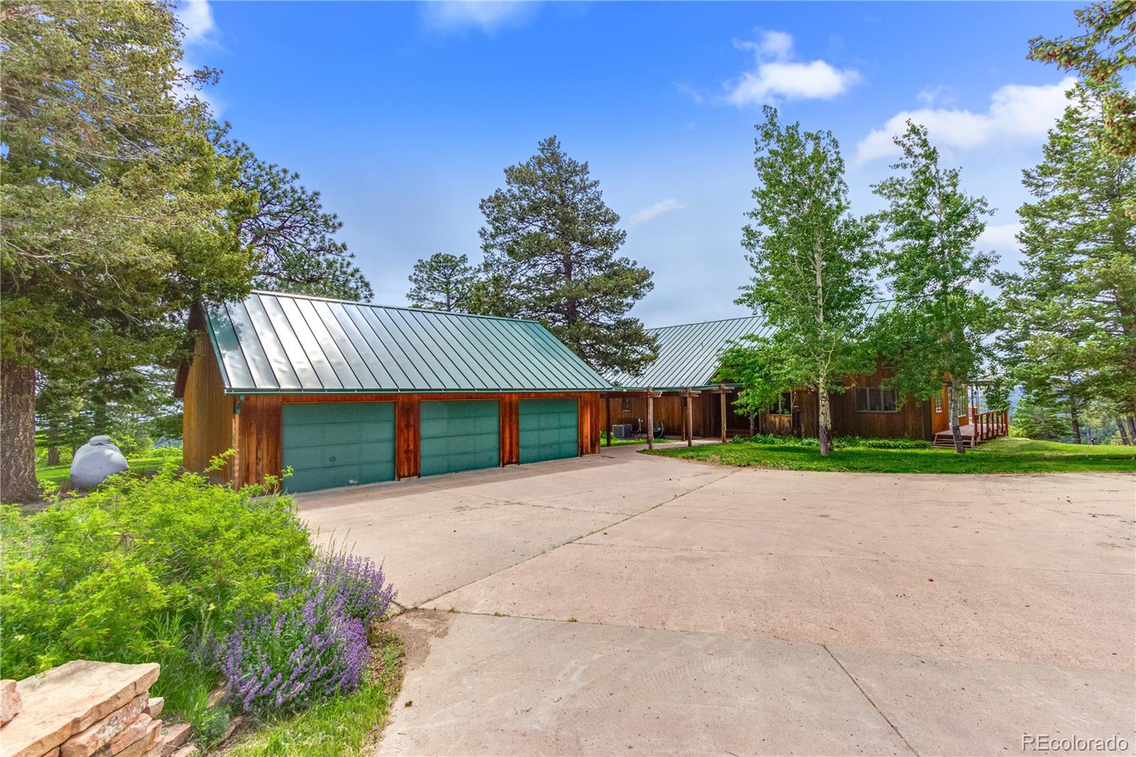 8834 Deiffendeffer Road Beulah, CO 81023 - Photo 5 of 49 Gallery Image 5