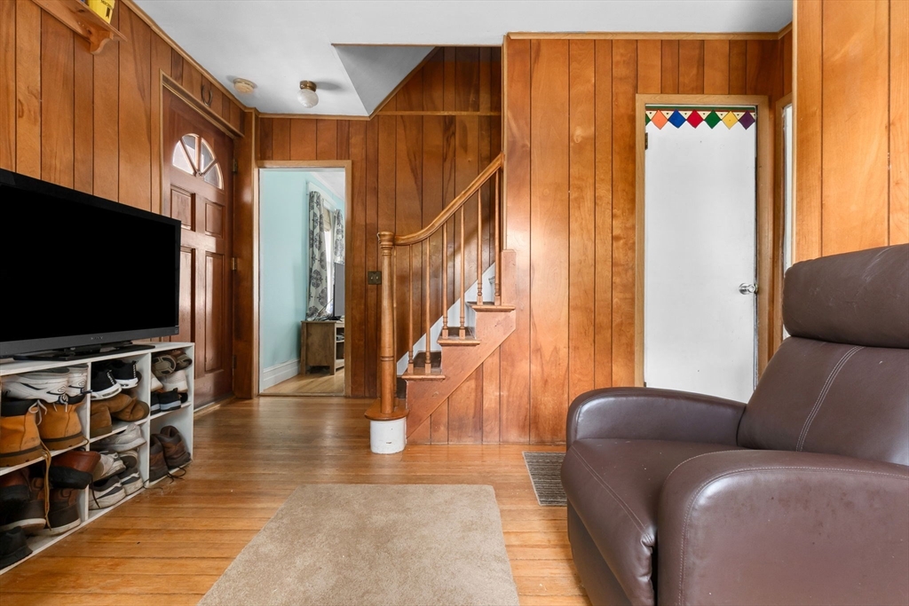 138 R High Street Danvers, MA 01923 - Photo 13 of 37