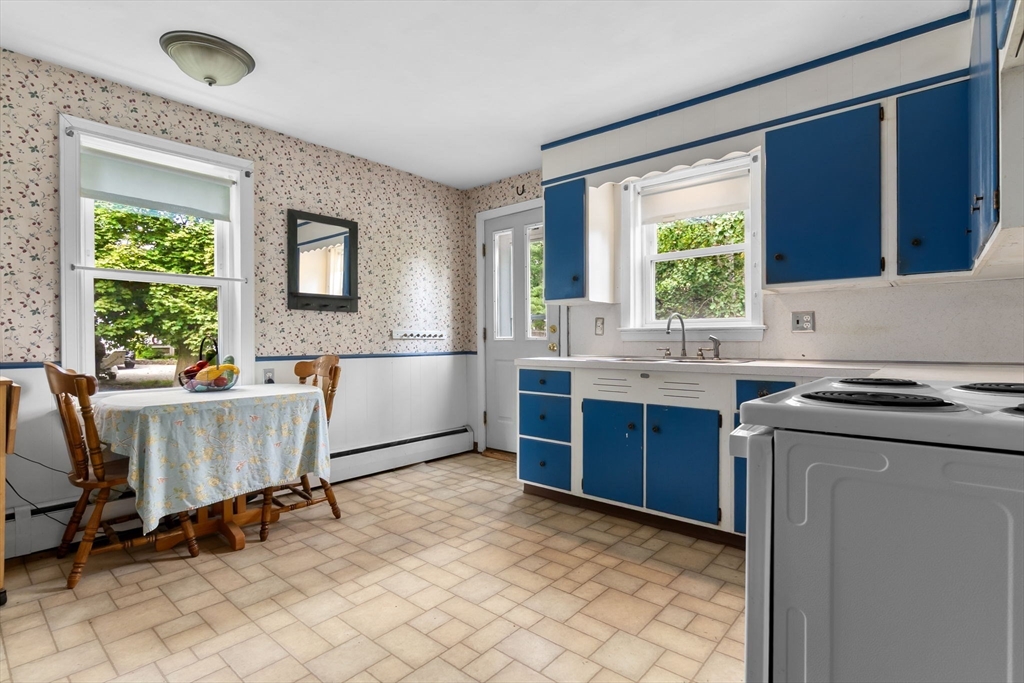 138 R High Street Danvers, MA 01923 - Photo 17 of 37