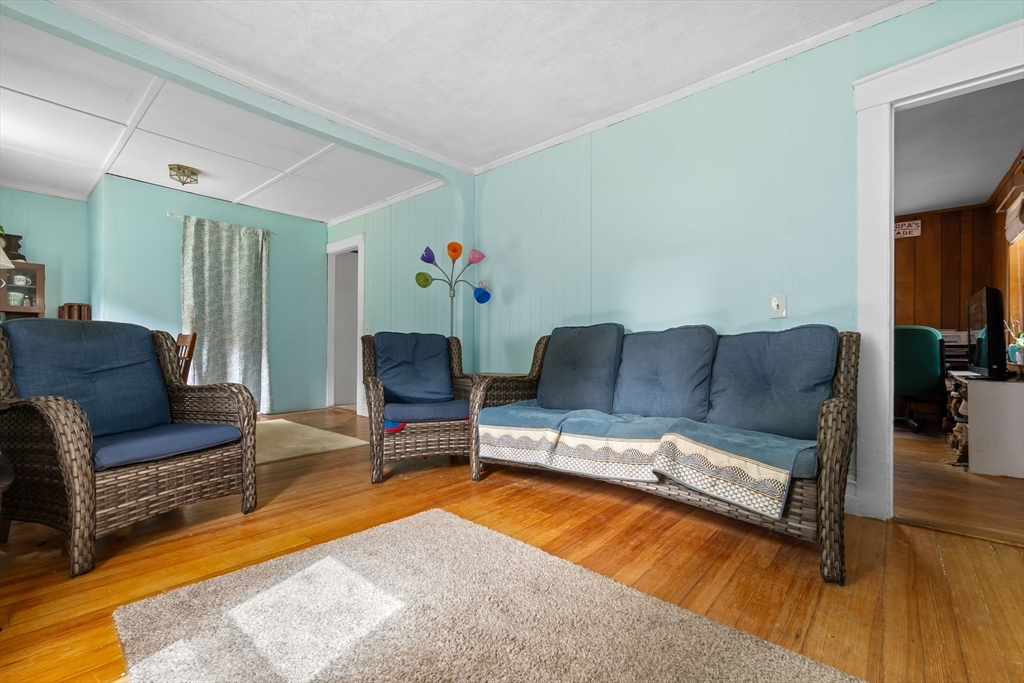 138 R High Street Danvers, MA 01923 - Photo 21 of 37