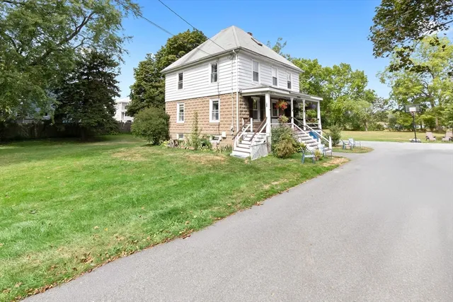 $630,000 | 138 R High Street, Danvers, MA 01923