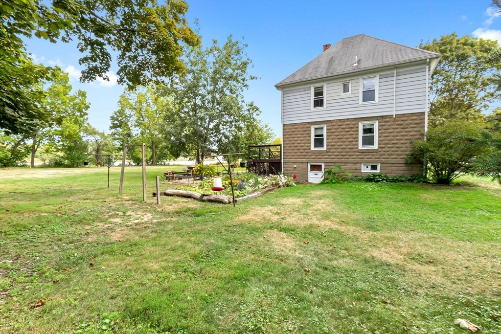 138 R High Street Danvers, MA 01923 - Photo 6 of 37