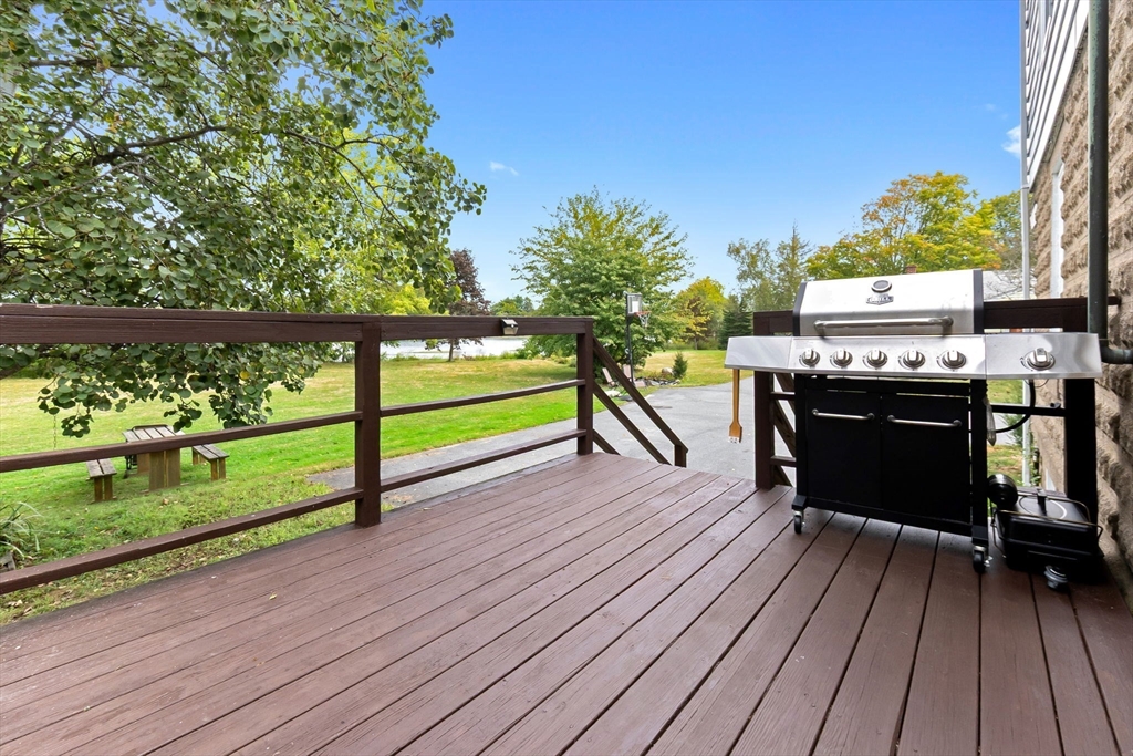 138 R High Street Danvers, MA 01923 - Photo 10 of 37