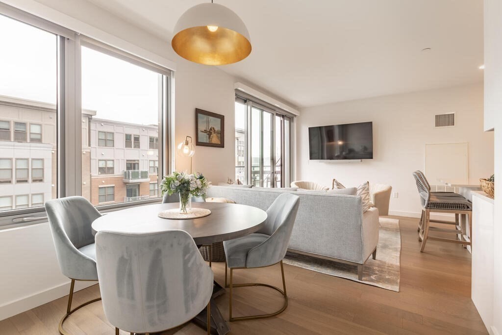 45 Lewis Street, Unit 401 Boston, MA 02128 - Photo 11 of 31