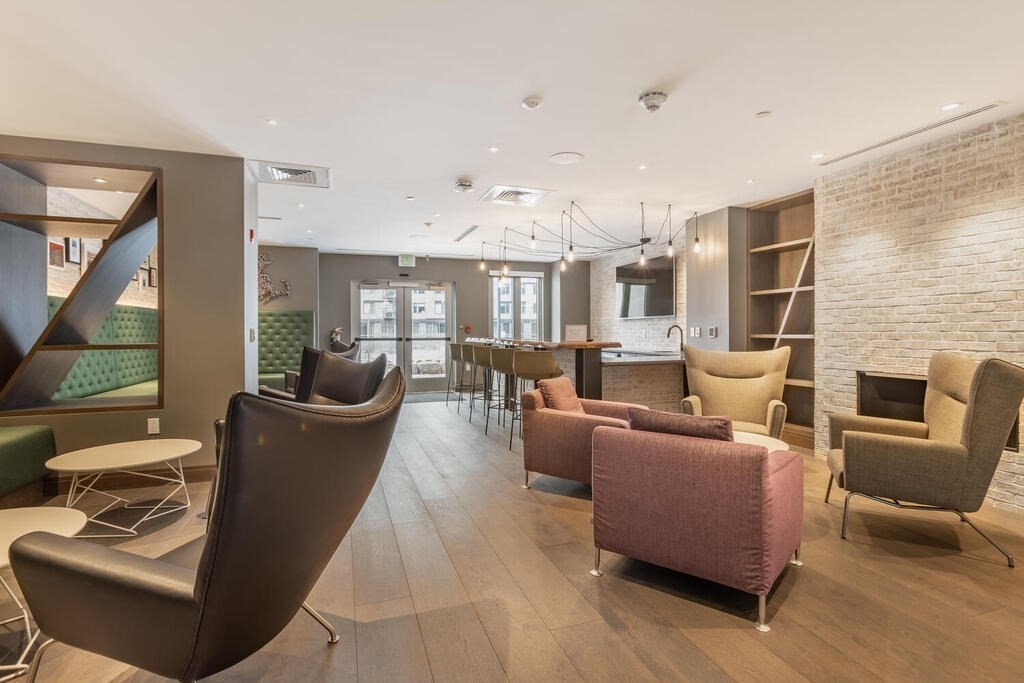 45 Lewis Street, Unit 401 Boston, MA 02128 - Photo 19 of 31