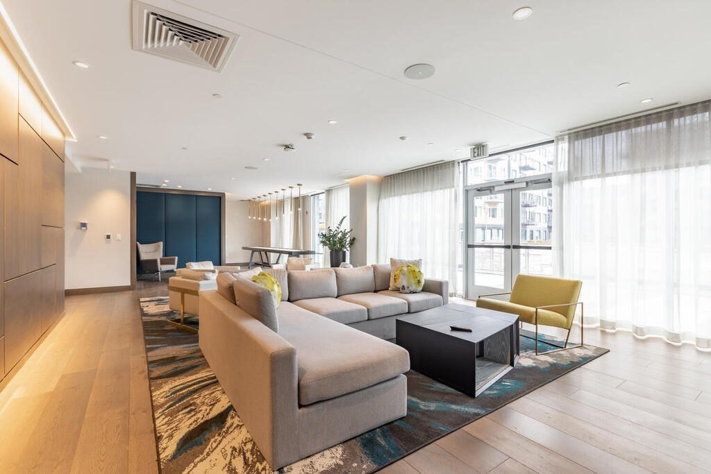 45 Lewis Street, Unit 401 Boston, MA 02128 - Photo 23 of 31