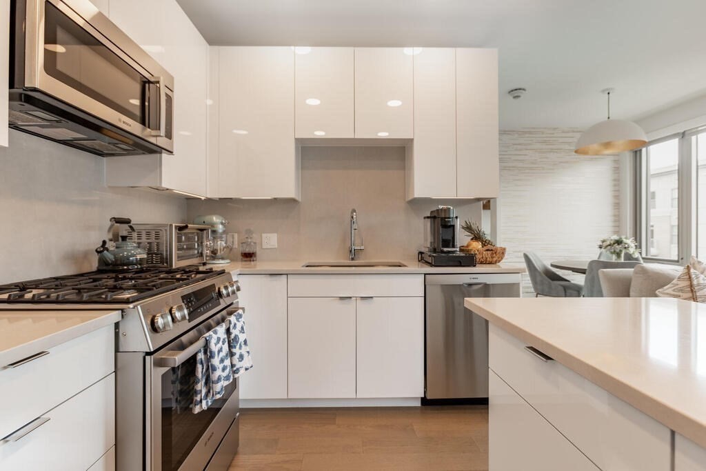45 Lewis Street, Unit 401 Boston, MA 02128 - Photo 4 of 31
