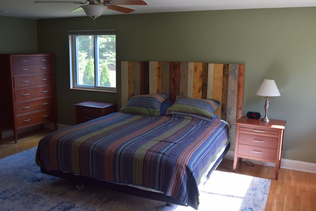 30 Pamela Road Framingham, MA 01701 - Photo 8 of 20