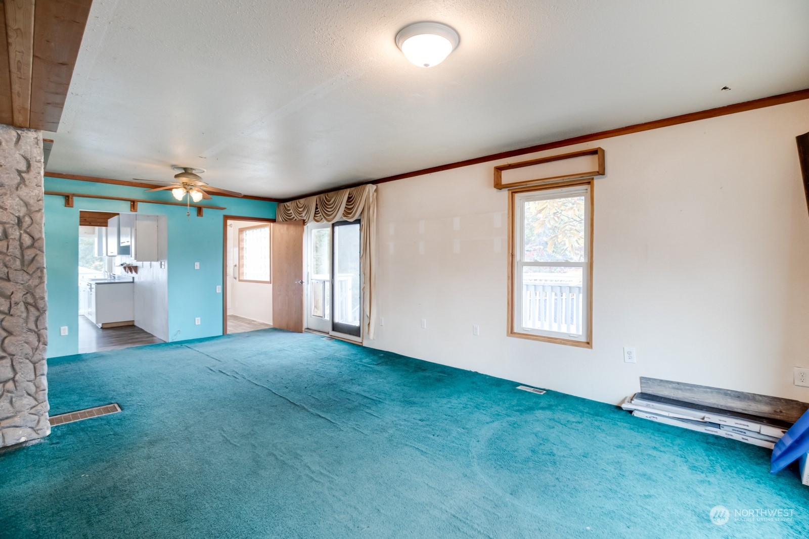 5518 South Roxbury Street Seattle, WA 98118 - Photo 6 of 25 Gallery Image 6