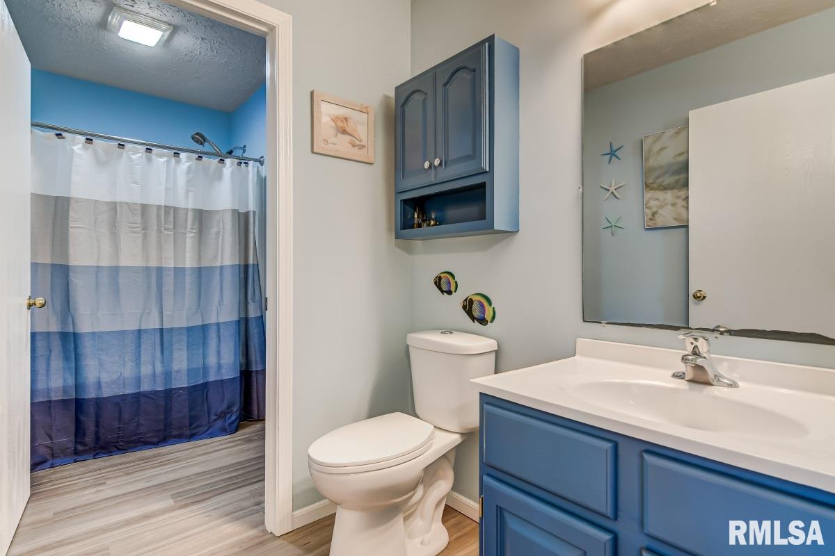 2230 East Enterprise Street Springfield, IL 62702 - Photo 23 of 39
