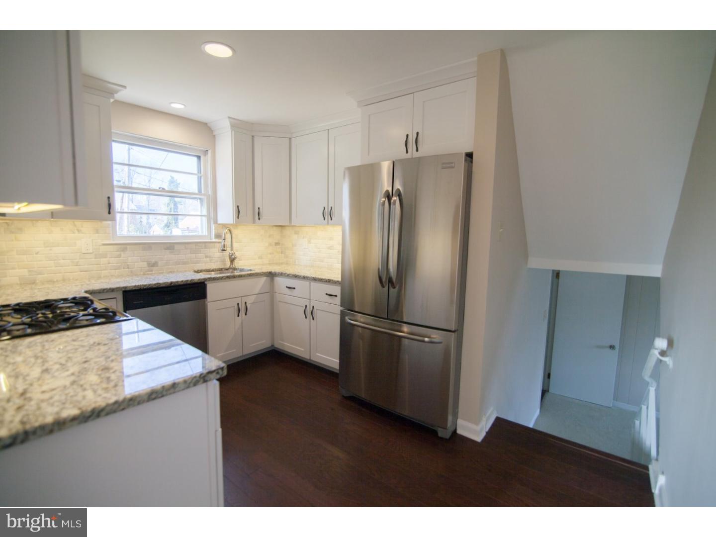 602 Cambridge Road Brookhaven, PA 19015 - Photo 8 of 16 Kitchen
