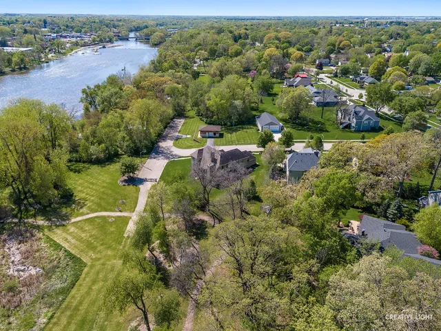 $849,900 | 104 Bruell Street, Yorkville, IL 60560