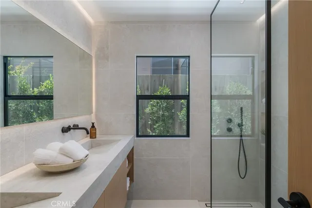 $2,995,000 | 5826 Soledad Mountain Road, La Jolla, CA 92037