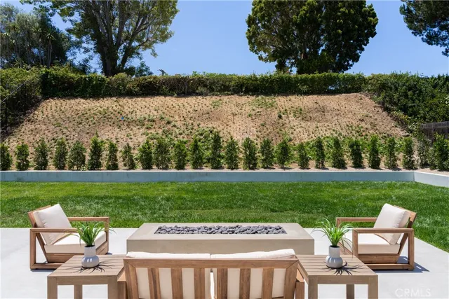 $2,995,000 | 5826 Soledad Mountain Road, La Jolla, CA 92037