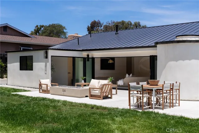 $2,995,000 | 5826 Soledad Mountain Road, La Jolla, CA 92037