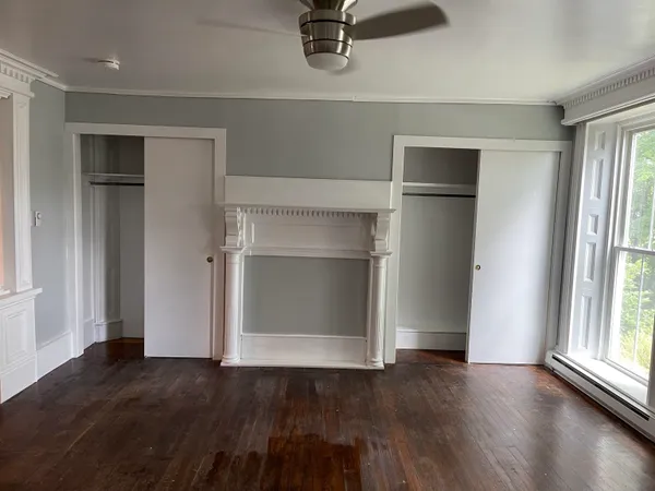 $1,675 | 2 Elm Street, Unit 2, Newmarket, NH 03857