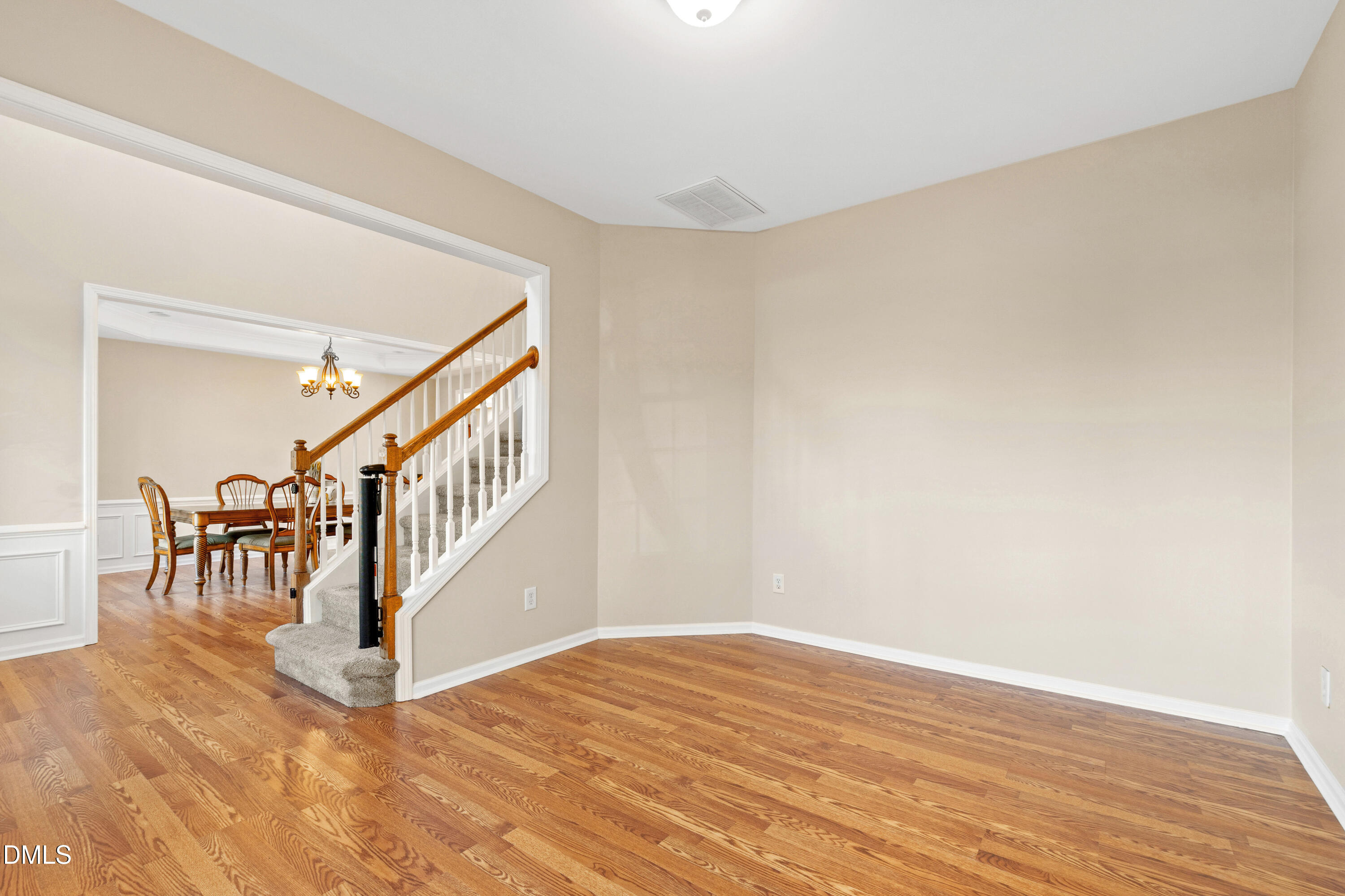 309 Amiable Loop Cary, NC 27519 - Photo 4 of 32 Amiable (31)