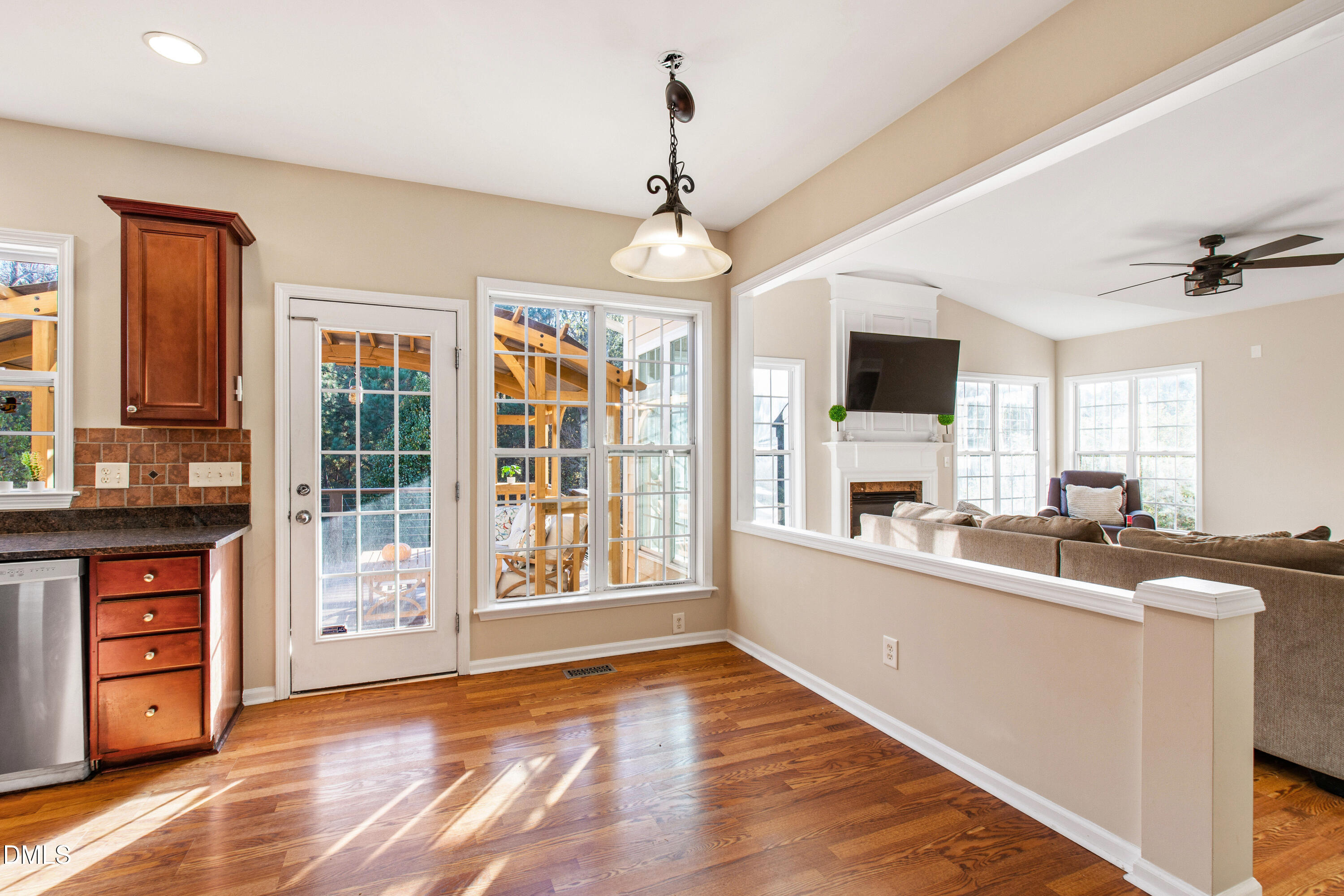 309 Amiable Loop Cary, NC 27519 - Photo 9 of 32 Amiable (42)