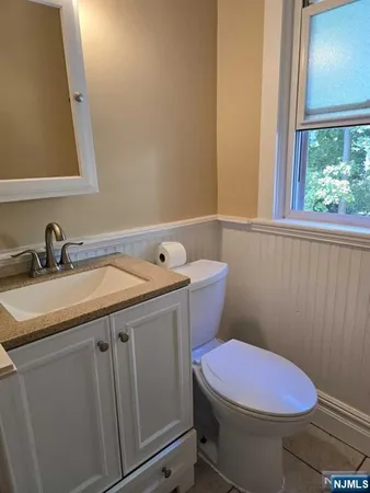 $4,200 | 542 Doremus Avenue, Unit 1, Glen Rock, NJ 07452