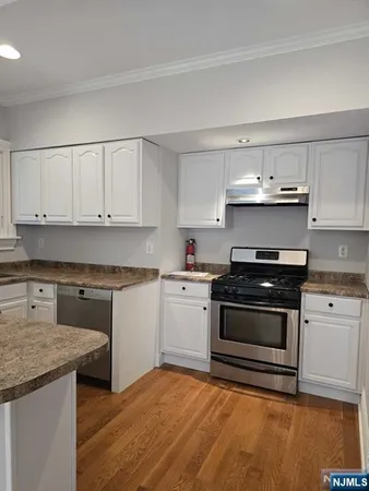 $4,200 | 542 Doremus Avenue, Unit 1, Glen Rock, NJ 07452