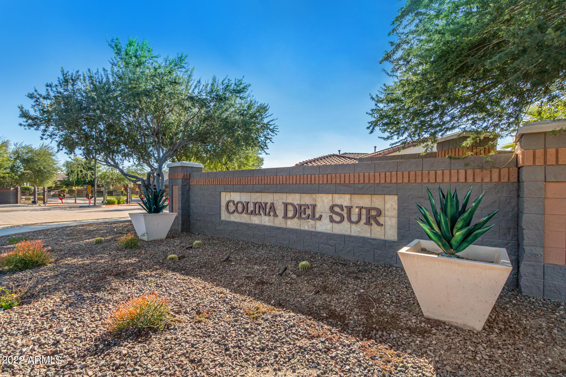 7130 West Rowel Road Peoria, AZ 85383 - Photo 3 of 86 88 - Rowel