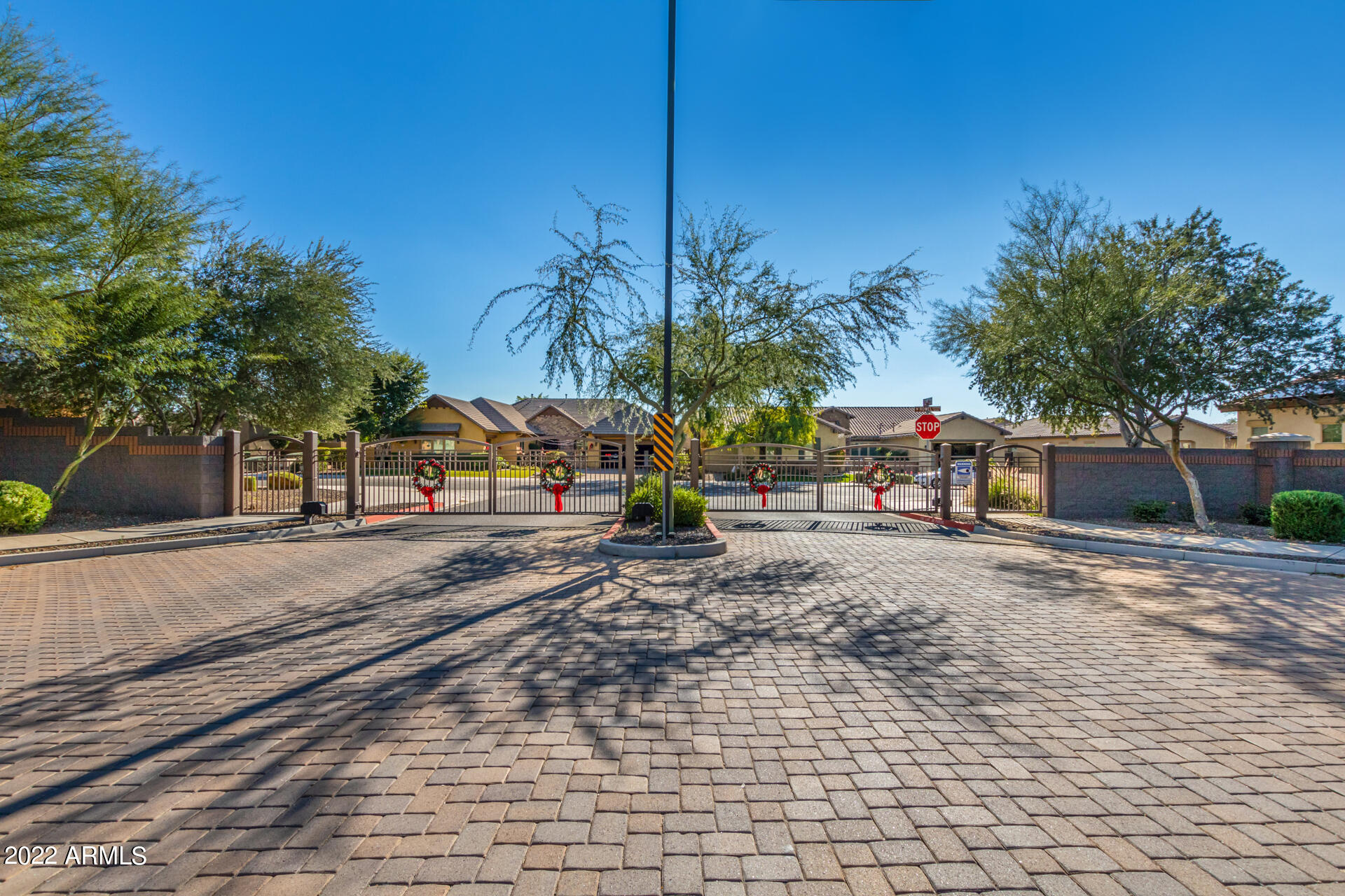 7130 West Rowel Road Peoria, AZ 85383 - Photo 4 of 86 89 - Rowel