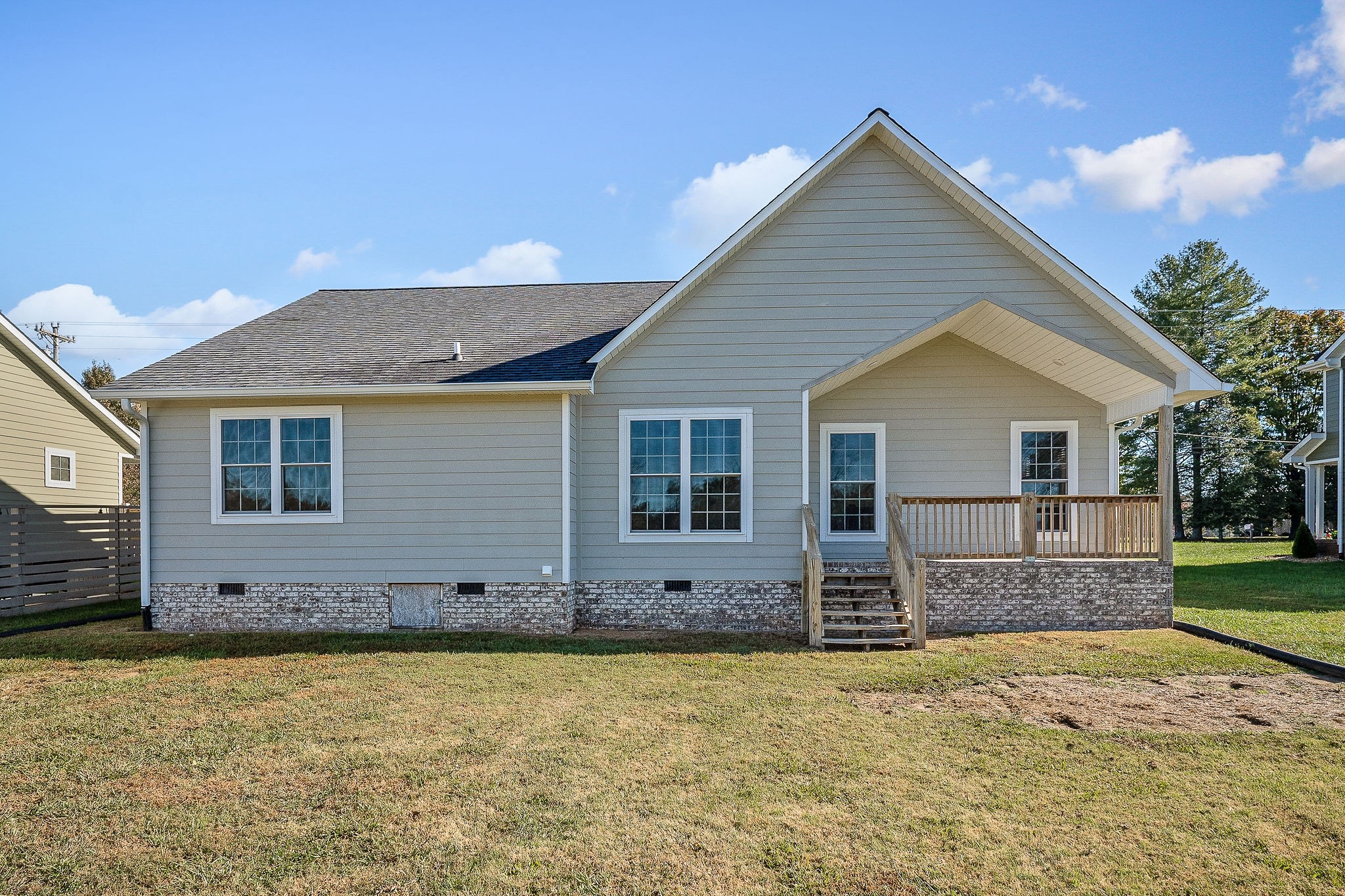 7060 Ditty Road Cookeville, TN 38506 - Photo 34 of 35 a front view of house with yard