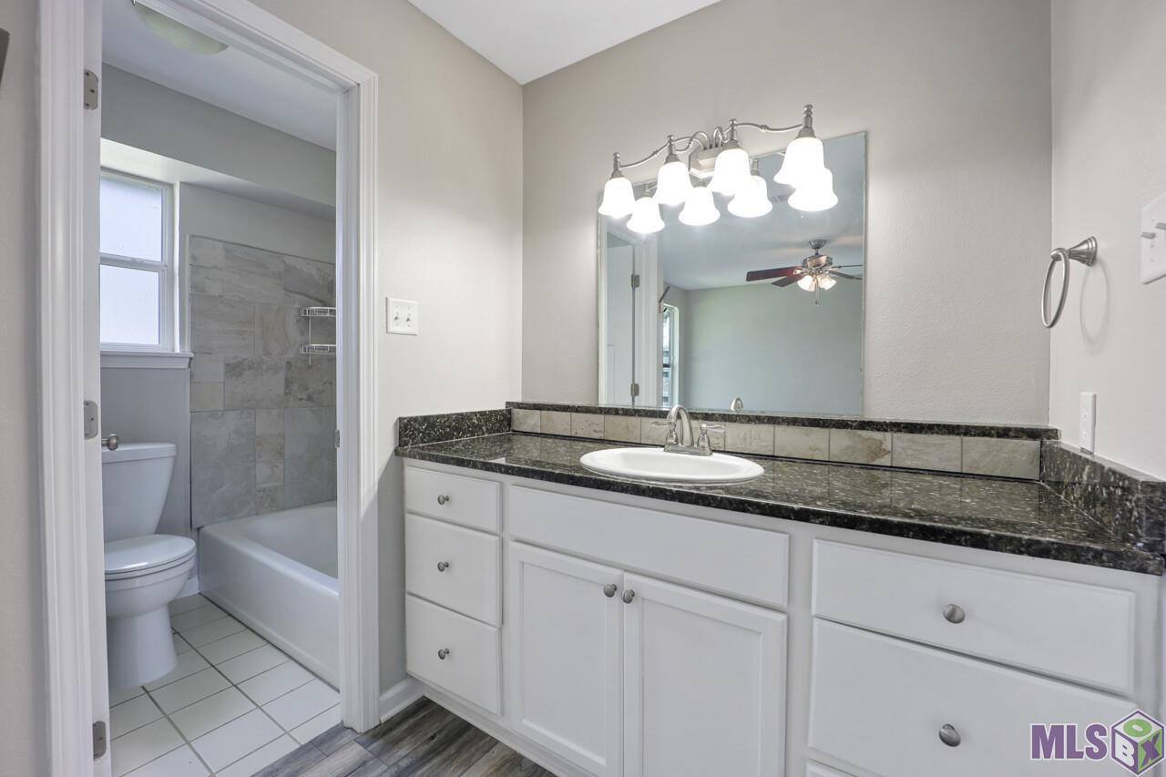 15029 Profit Avenue Baton Rouge, LA 70817 - Photo 11 of 18 Master bathroom