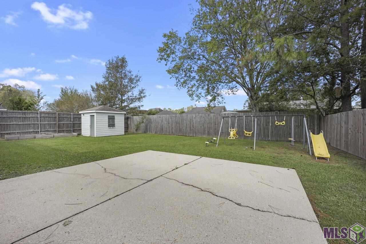 15029 Profit Avenue Baton Rouge, LA 70817 - Photo 16 of 18 Fenced backyard
