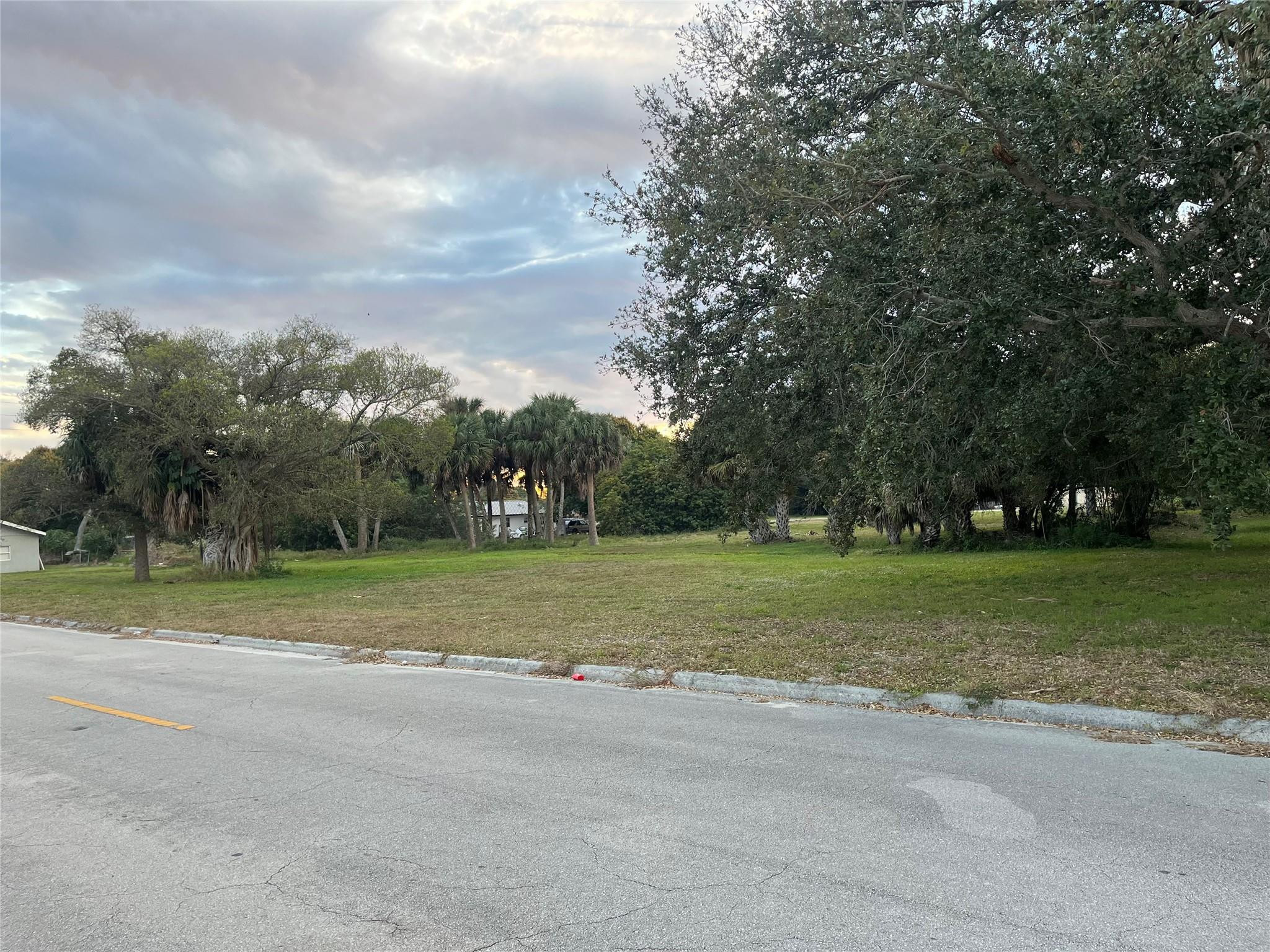 605 North 8th Street Fort Pierce, FL 34950 - Photo 8 of 8 Photo 8