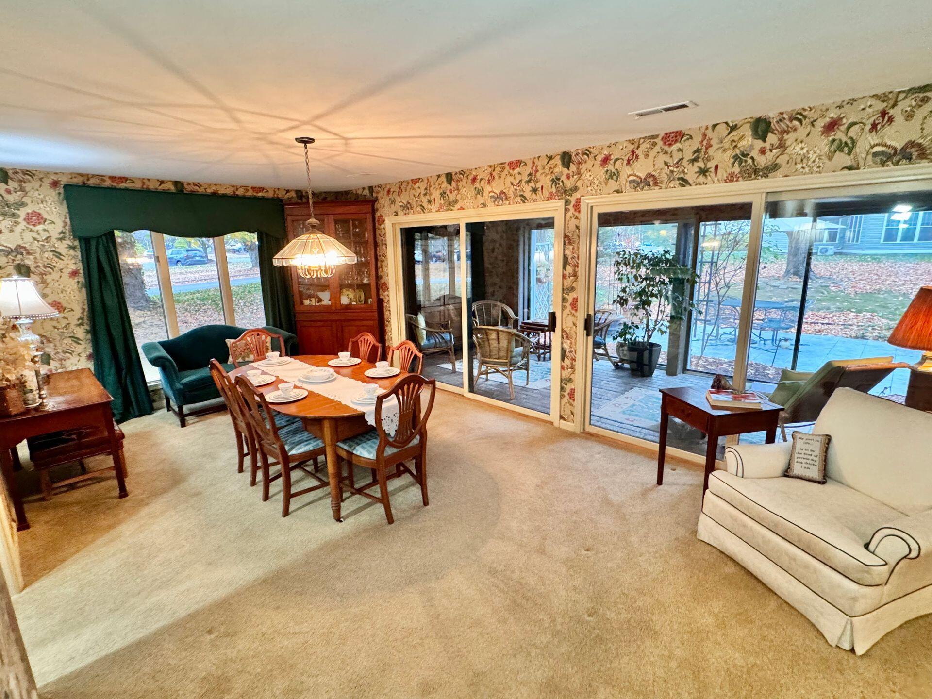 2557 South Clearing Road Salem, VA 24153 - Photo 13 of 79 19