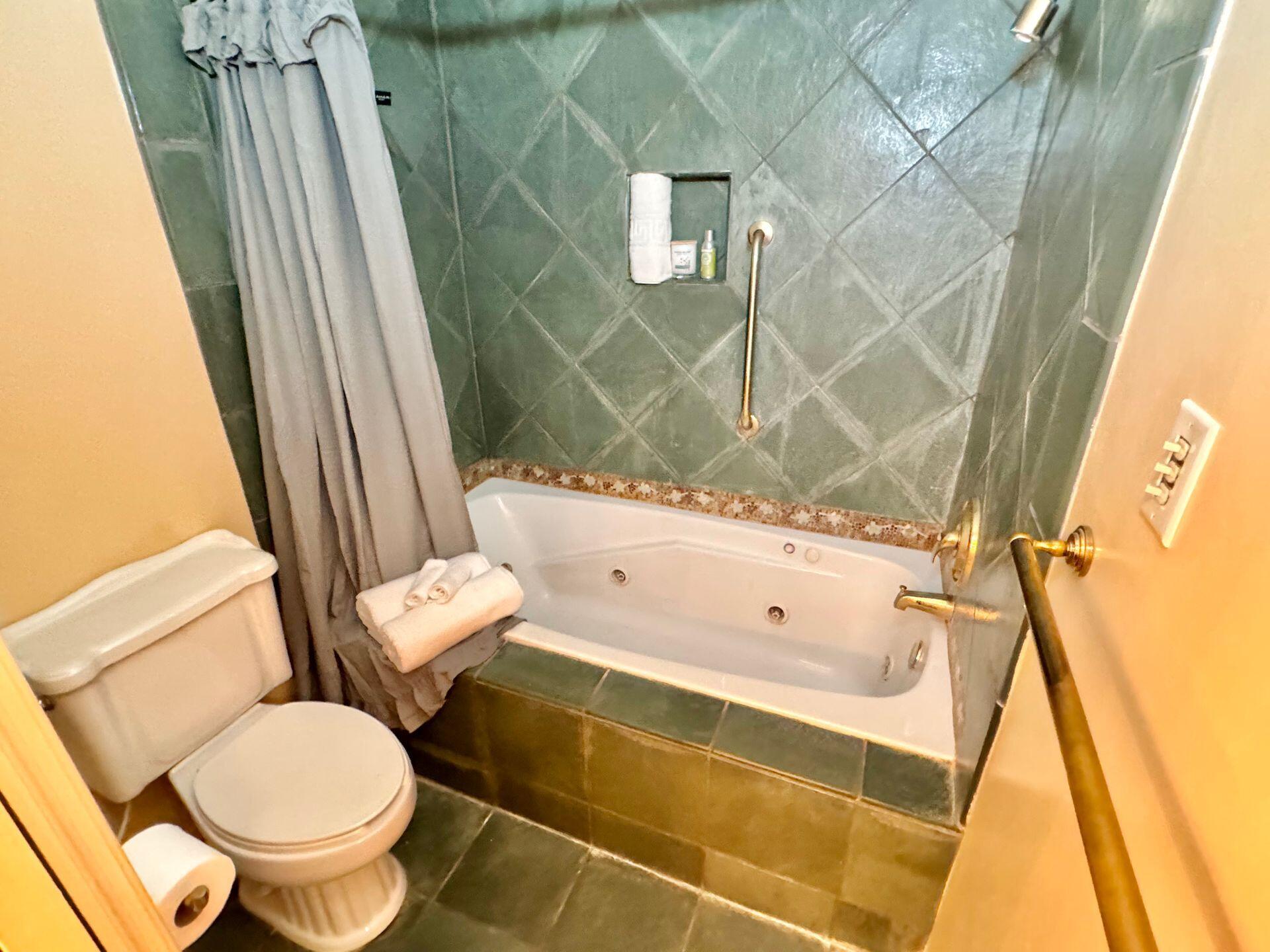 2557 South Clearing Road Salem, VA 24153 - Photo 35 of 79 45